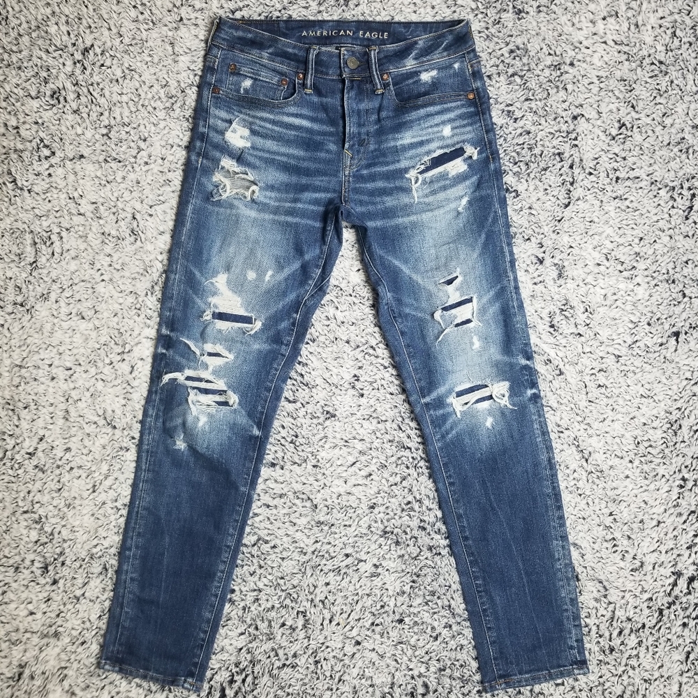 American Eagle Outfitters Air Flex Move-Free Athletic Fit Distressed Jeans